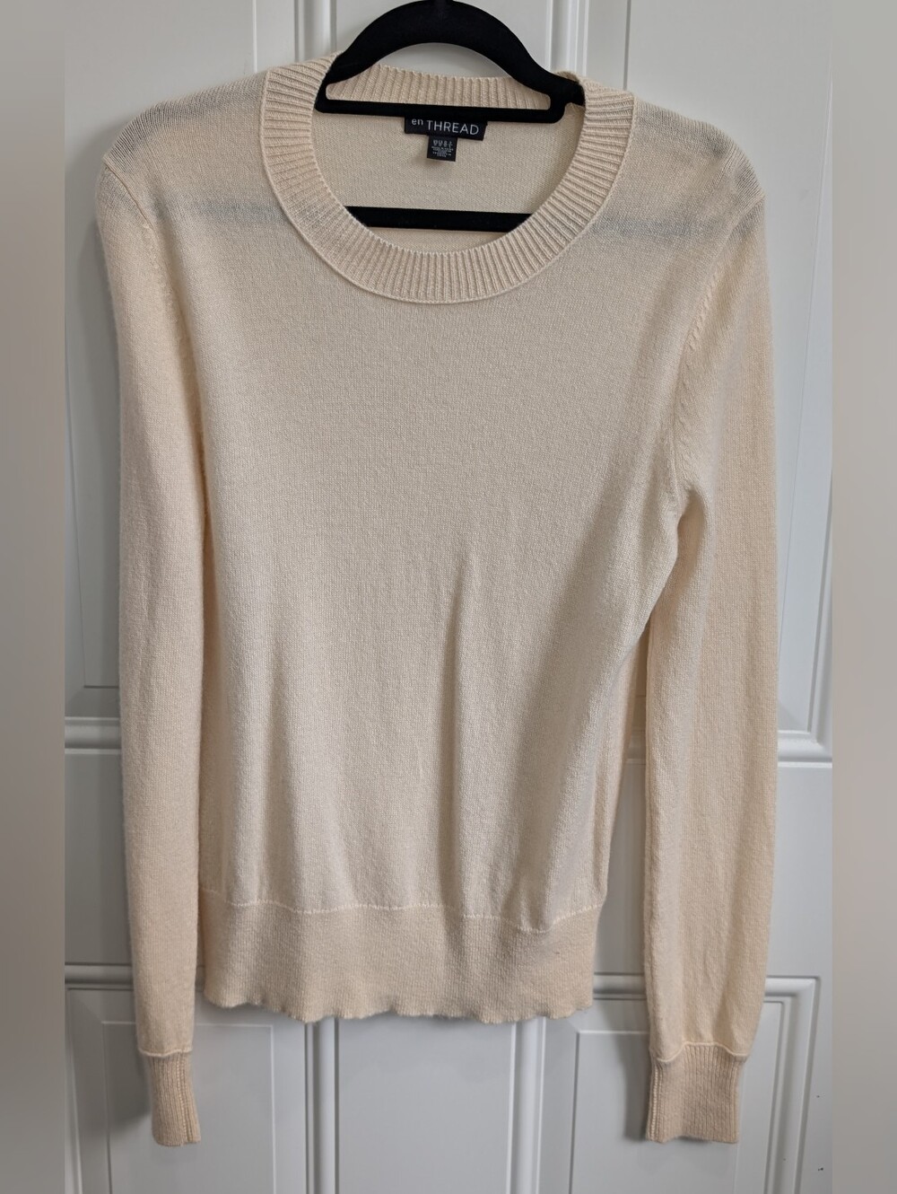 en THREAD Cream Merino Wool & Cashmere Blend Crewneck Sweater